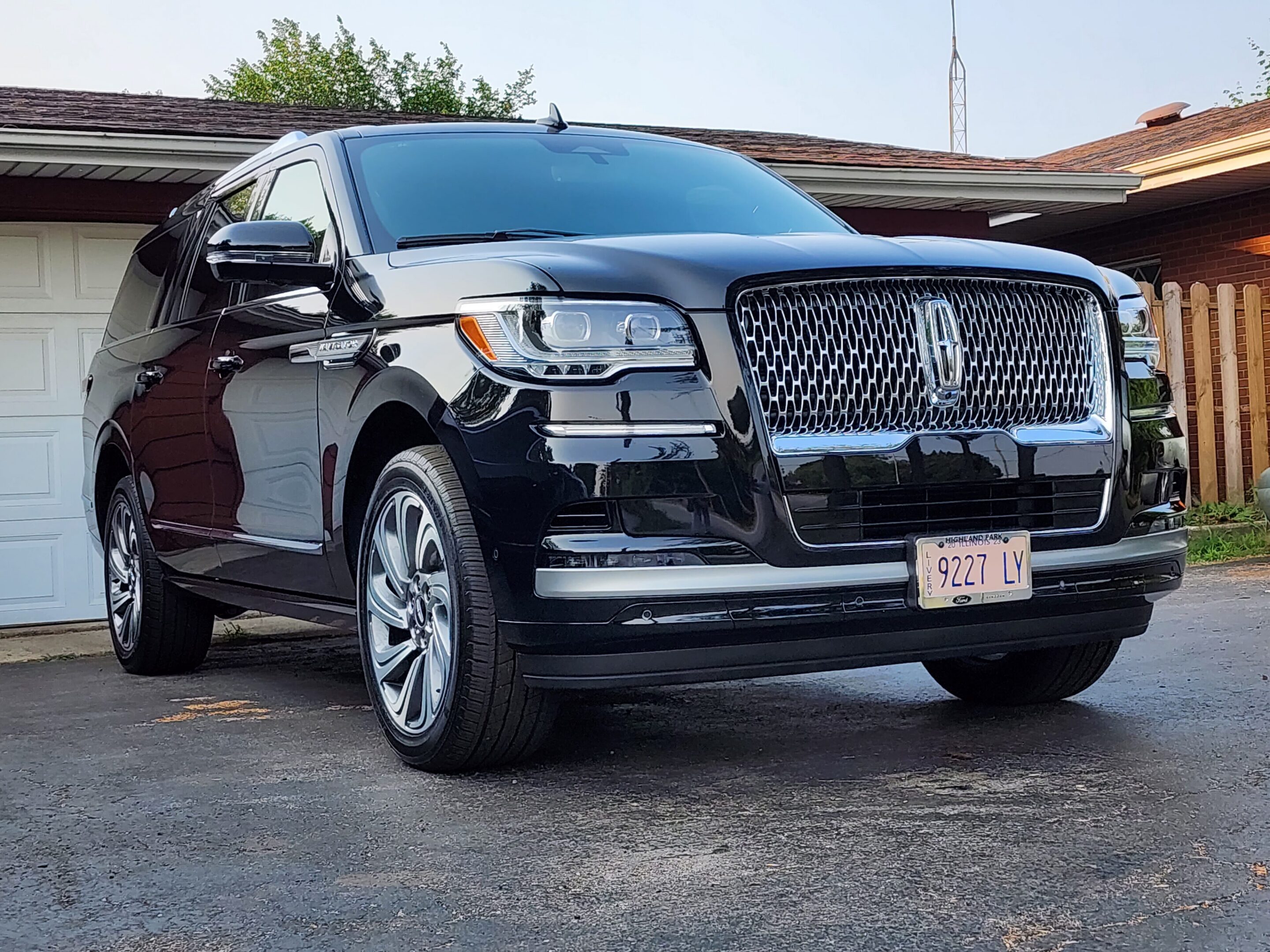 A dependable limousine service around New Lenox, IL.